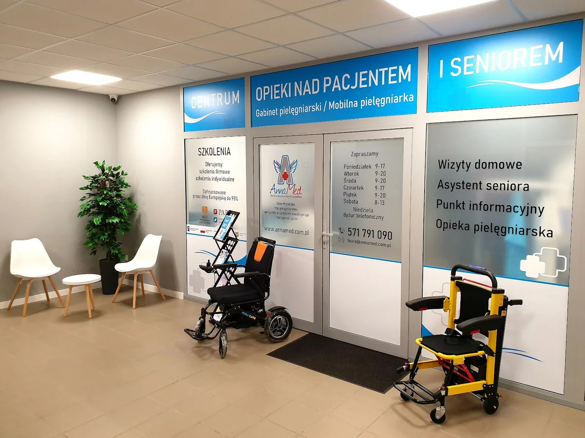 Grafika AnnaMed: Usługi pielęgniarskie w gabinecie i z dojazdem w subregionie zachodnim województwa śląskiego